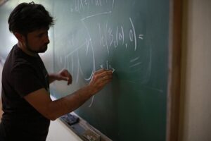 u333-The_Institute_of_Mathematics_of_national_academy_of_sciences_of_Ukraine.Entrance_examination._Kyiv_2019