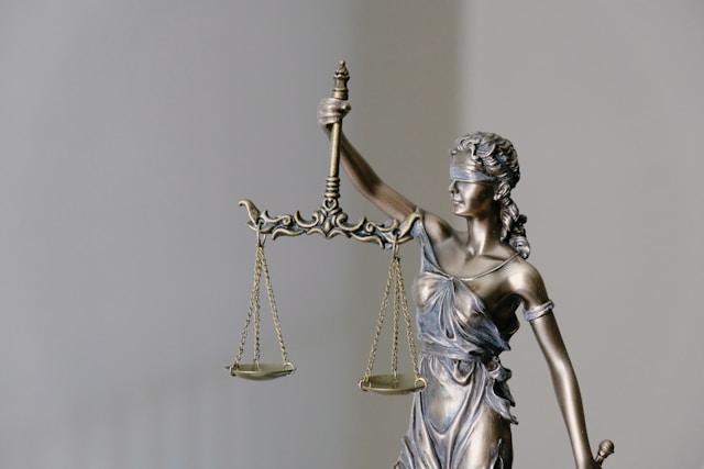u333-tingey-injury-law-firm-yCdPU73kGSc-unsplash