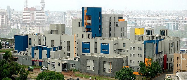 u337-Surat_Municipal_Institute_of_Medical_Education_and_Research-1