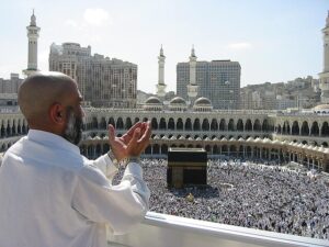 u338-Supplicating_Pilgrim_at_Masjid_Al_Haram._Mecca_Saudi_Arabia