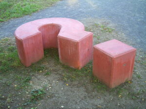 u344-640px-Question_mark_in_Esbjerg_327122302