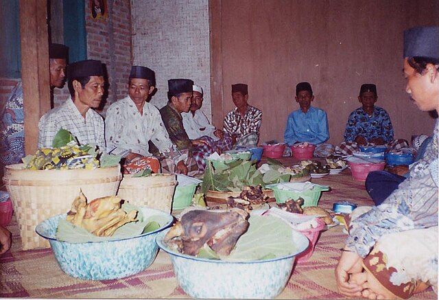 u349-Slametan_nyewu